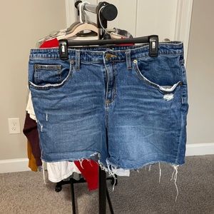 Universal Thread Jean Shorts